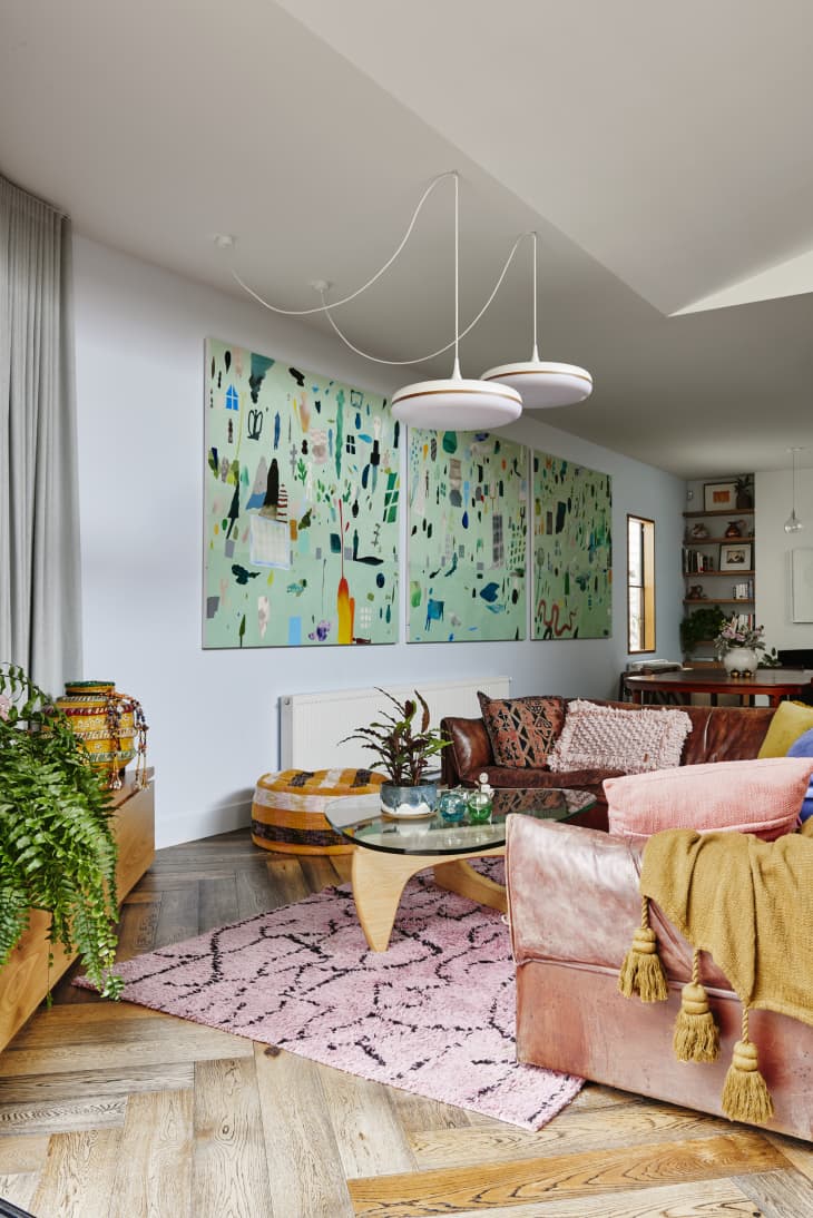 The Right Way to Vacuum Under Furniture Apartment Therapy